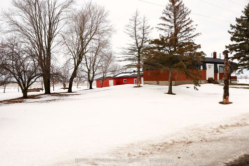 12121 Liscumb Rd, Winchester, ON, K0C2K0 | Card Image