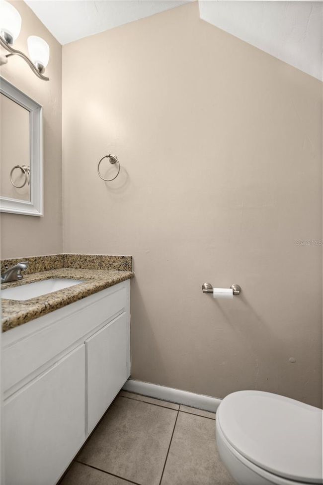 2115 39 Th Dr, Townhouse with 2 bedrooms, 2 bathrooms and null parking in GAINESVILLE FL | Image 9