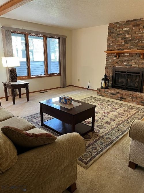 apt-88-2200 W Dickerson St, Bozeman, MT, 59718-6809 | Card Image