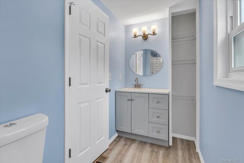 unit-183-183-525 Riverleigh Ave, Riverhead, NY, 11901-3618 | Card Image