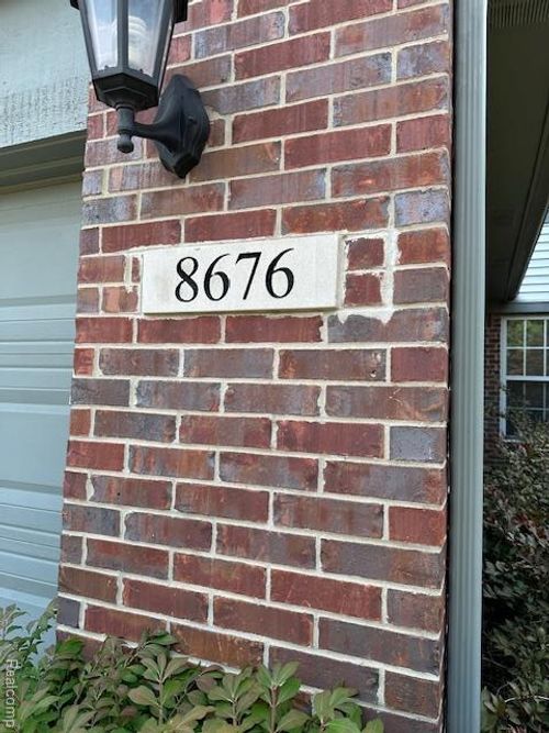 8676 W Walden Dr, Van Buren Twp, MI, 48111-2699 | Card Image