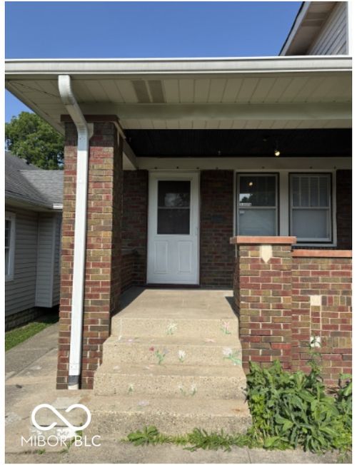 102 Wallace Ave, Indianapolis, IN, 46201-3722 | Card Image