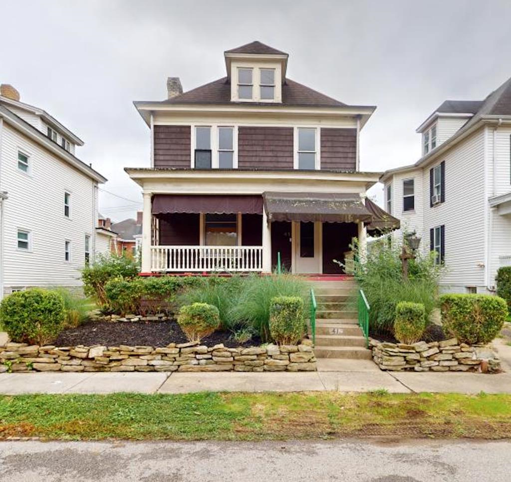 Acosta Ave, Wheeling, WV 26003