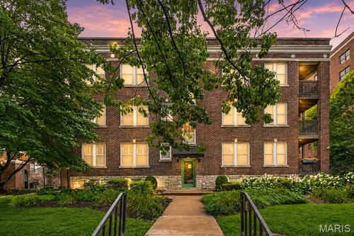 2a-5360 Pershing Ave, Saint Louis, MO, 63112-1780 | Card Image
