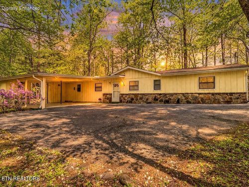 1062 N Ridge Pl, Sevierville, TN, 37876-9509 | Card Image