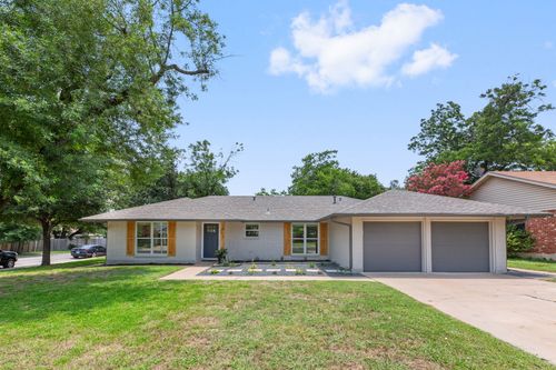 911 Cripple Creek Dr, Austin, TX, 78758-5130 | Card Image
