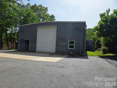 5 Sagefield Dr, Candler, NC, 28715-9477 | Card Image