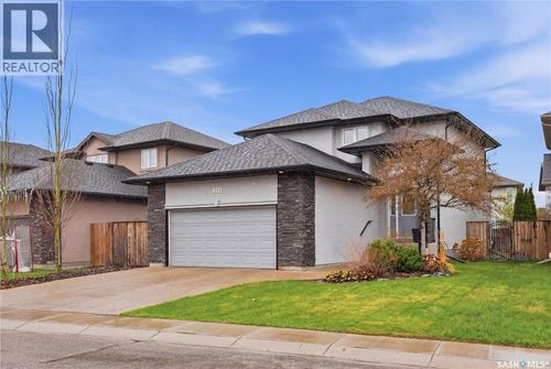 215 Whalley Cres, Saskatoon, SK, S7T0N9 | Card Image