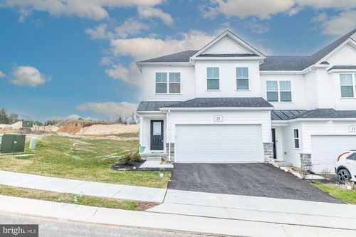 25 Valley Oak Rd, GLENMOORE, PA, 19343-1008 | Card Image