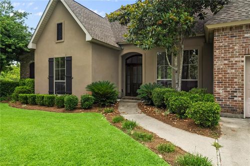 332 Autumn Creek Dr, Madisonville, LA, 70447-3604 | Card Image