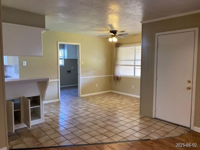 5603 Mossy Timbers Dr, House other with 4 bedrooms, 3 bathrooms and 2 parking in Humble TX | Image 6