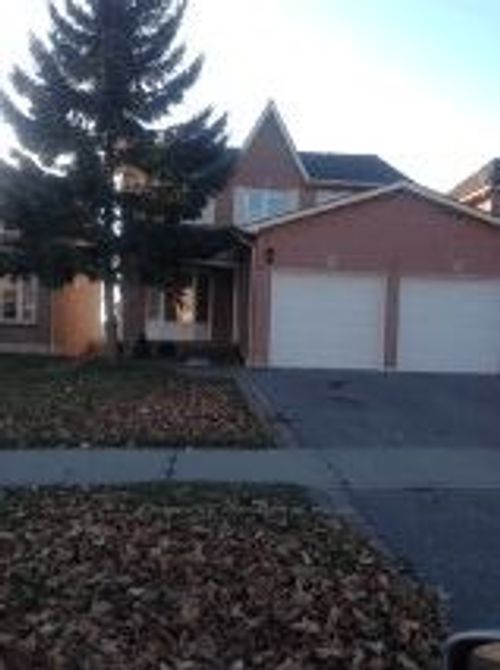 42 Coe Dr, Ajax, ON, L1T3J1 | Card Image