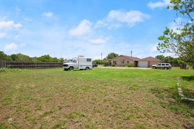 101 Homestead Rd, House other with 3 bedrooms, 3 bathrooms and 8 parking in Kyle TX | Image 24