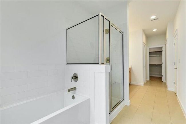UNIT-45 - 6800 Menchaca Rd, Condo with 3 bedrooms, 3 bathrooms and 2 parking in Austin TX | Image 13