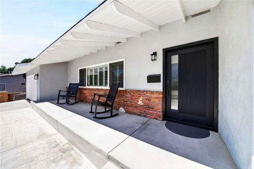 3837 Shelter Grove Dr, Claremont, CA, 91711-3028 | Card Image