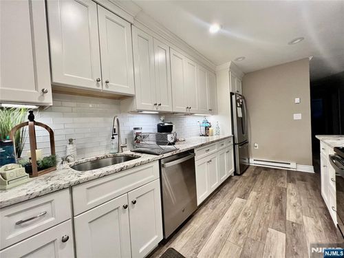 11 Pine Cluster Circle, Manalapan, NJ, 07726 | Card Image