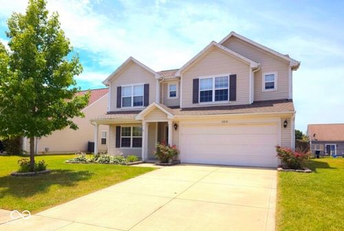 3214 Bristlecone Ct, Whiteland, IN, 46184-9292 | Card Image