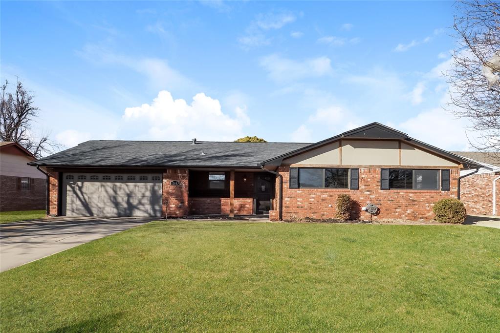 24th St, El Reno, OK 73036