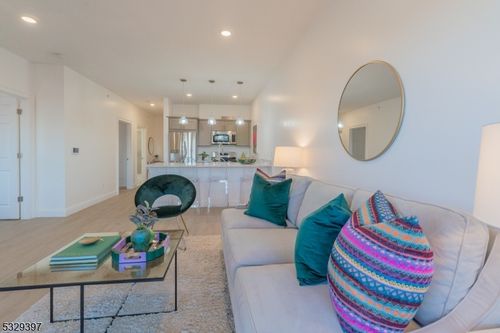 207-1026 Stuyvesant Ave, Union, NJ, 07083-6023 | Card Image