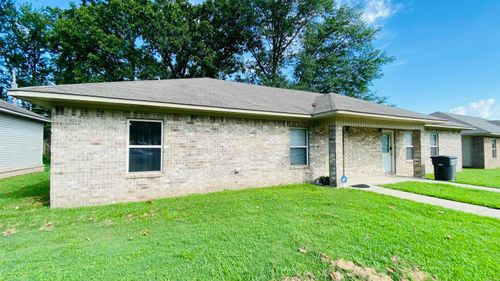unit-a-b-1040 Gina Cir, Jacksonville, AR, 72076-6050 | Card Image
