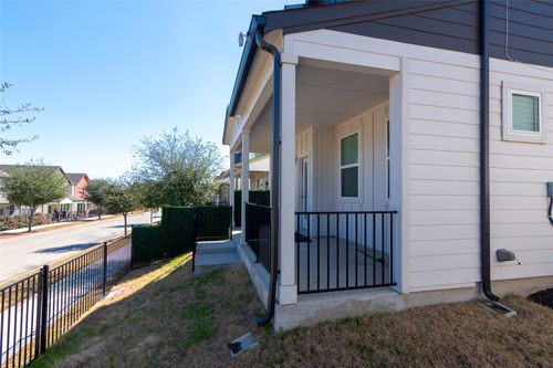 7106 Terrazzo Cottage Ln, Austin, TX, 78744-4576 | Card Image
