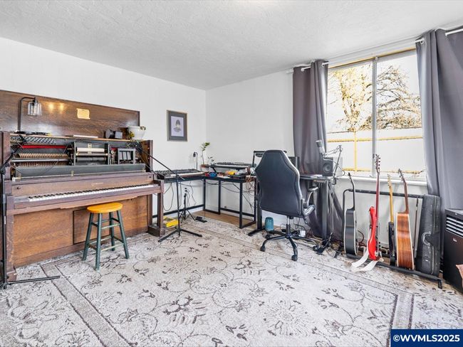 507 S Main St St, House other with 3 bedrooms, 1 bathrooms and null parking in Jefferson OR | Image 12