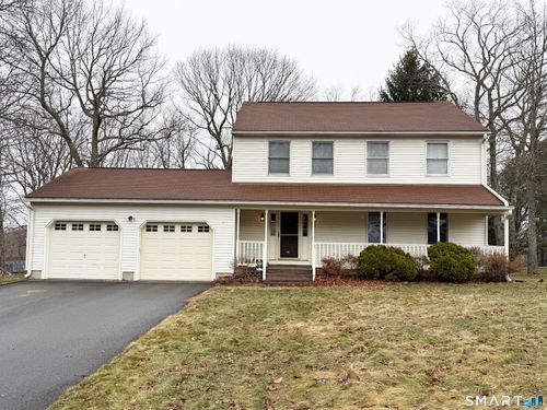 26 Geraldine Dr, Naugatuck, CT, 06770-3565 | Card Image