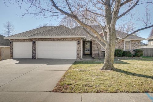 3891 S Hillsdale Ave, Springfield, MO, 65807-5473 | Card Image