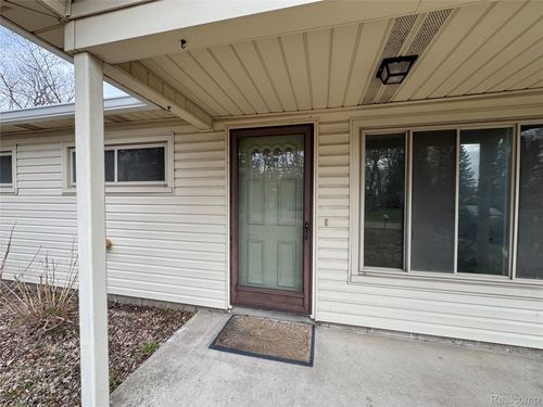 7012 Tappon Drive, Independence Charter Township, MI, 48346 | Card Image
