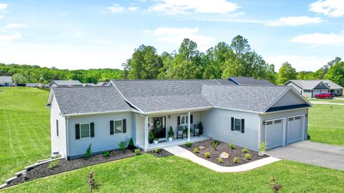 105 Belvoir Dr, Moneta, VA, 24121-2405 | Card Image