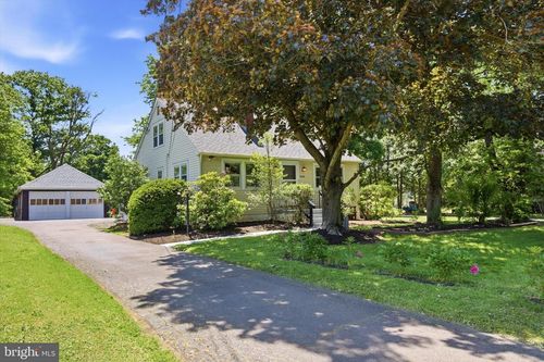 2339 E Vine St, HATFIELD, PA, 19440-2127 | Card Image