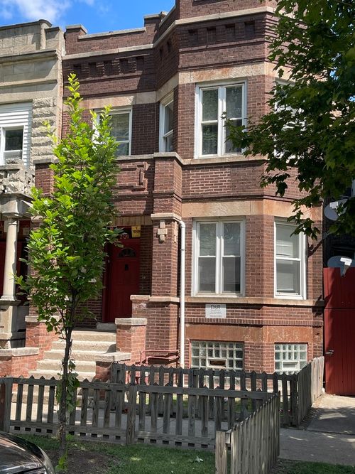 2720 W Flournoy St, Chicago, IL, 60612-3417 | Card Image