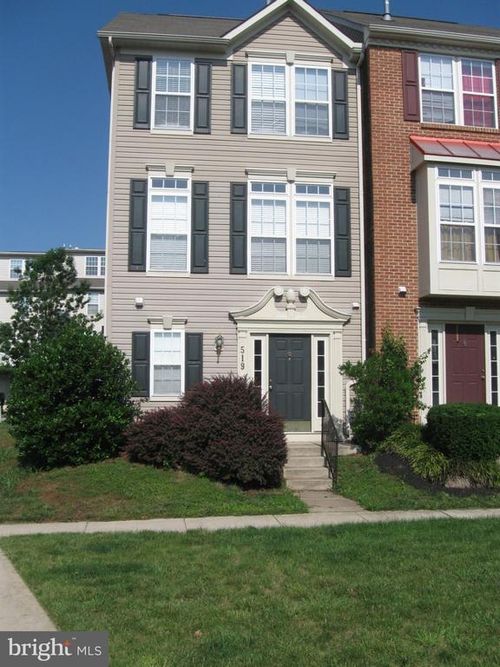 519 Eisenhower Dr, FREDERICK, MD, 21703-8416 | Card Image