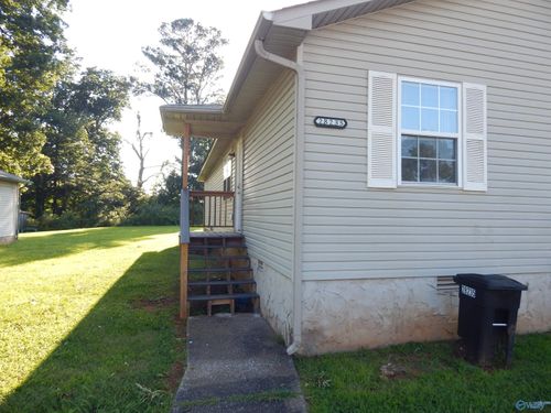 28235 Shannon Dr, Ardmore, AL, 35739-8327 | Card Image