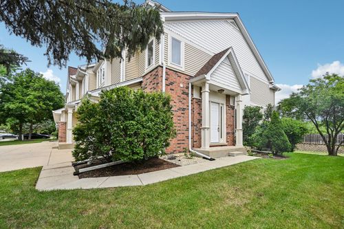 364 Park View Ter, Buffalo Grove, IL, 60089-9102 | Card Image