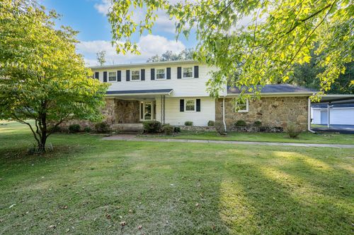 307 Golf Club Ln, Tullahoma, TN, 37388-2329 | Card Image