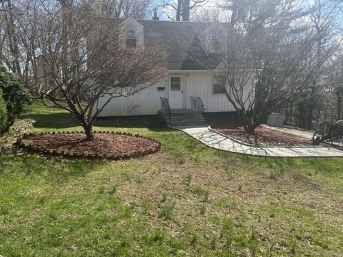 8 Ridge St, Sleepy Hollow, NY, 10591-1713 | Card Image