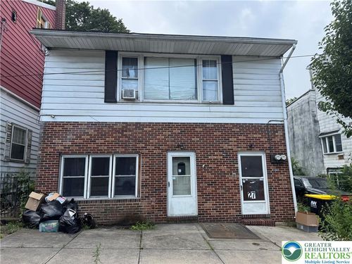 25-27 W Main St, Girardville, PA, 17935-1716 | Card Image