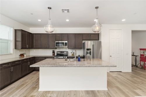 34130 Shasta St, Murrieta, CA, 92563-0507 | Card Image
