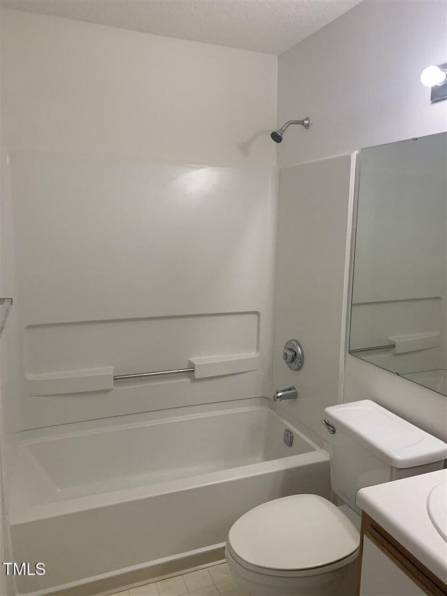1331 bath | Image 9