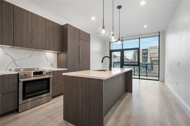 UNIT-303 - 2554 Smallman St, Condo with 2 bedrooms, 2 bathrooms and 1 parking in Pittsburgh PA | Image 6