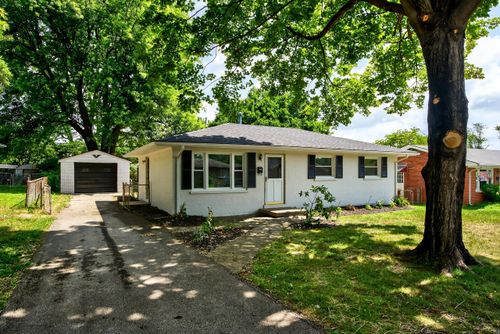 415 Greenlawn Ct, Lexington, KY, 40517-1412 | Card Image