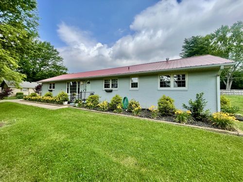 502 9th St, Lawrenceburg, TN, 38464-2729 | Card Image