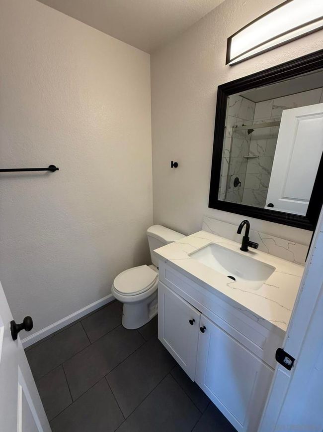 APT-2 - 1648 Oliver Ave, Townhouse with 2 bedrooms, 2 bathrooms and 1 parking in San Diego CA | Image 10