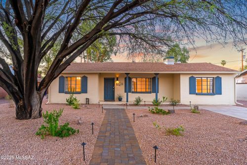 2917 E Malvern St, Tucson, AZ, 85716-5657 | Card Image