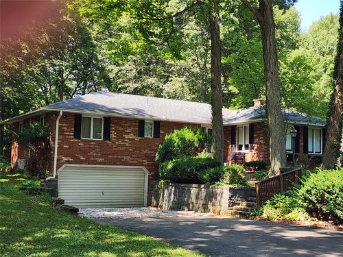 5406 Creek Ln, Erie, PA, 16511-2526 | Card Image