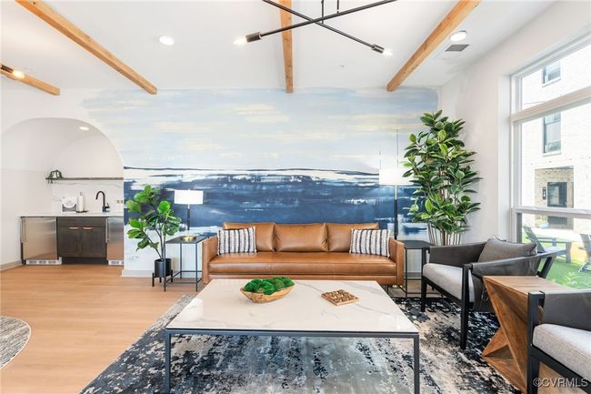 Clubhouse | Image 37