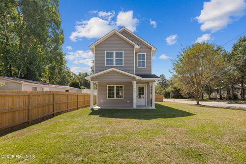 2607 Mckinley Ave, New Bern, NC, 28562-6061 | Card Image
