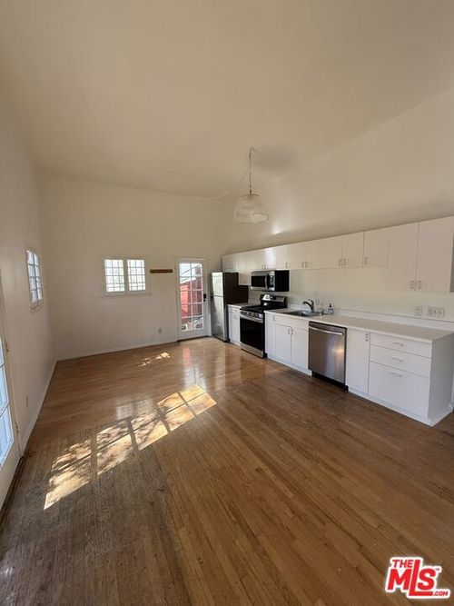 apt-b-1740 Westerly Terr, Los Angeles, CA, 90026 | Card Image