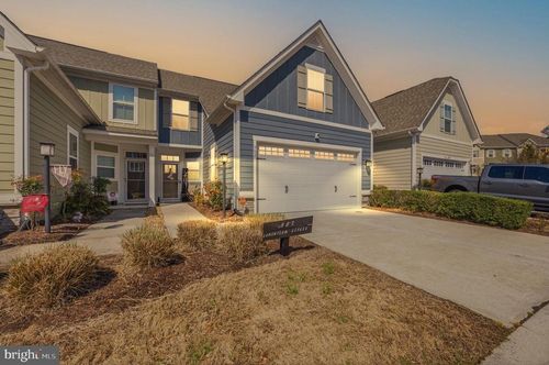 902 Centurion Cir, CHESAPEAKE, VA, 23323-4129 | Card Image